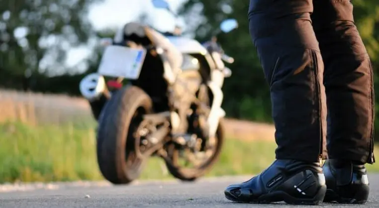 Una motocicleta puede disponer de señal de emergencia - Cuáles son las señales de emergencia en una moto una motocicleta puede disponer de señal de emergencia - Cuáles son las señales de emergencia en una moto