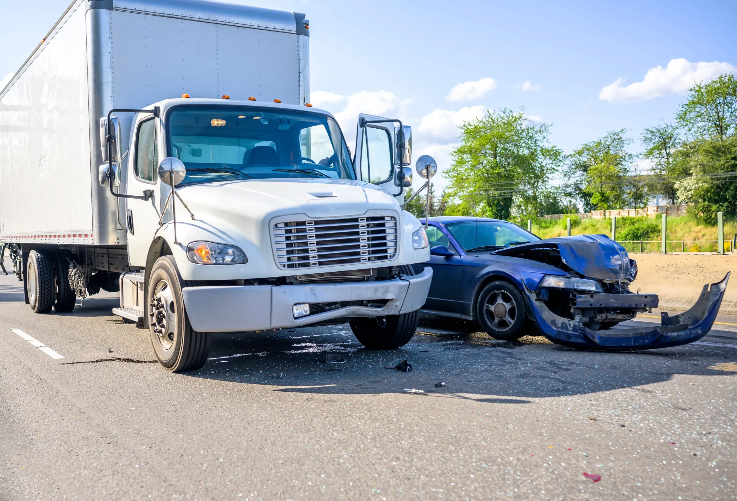 daños motocicleta prioridad de paso del camion - Cuándo en un accidente que se ve involucrado un motociclista usted no debe