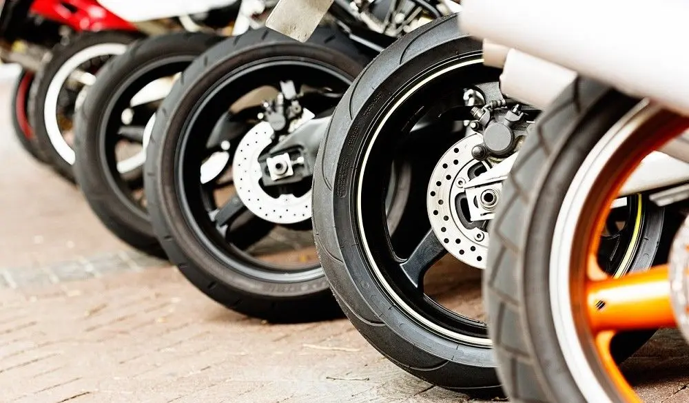 de ruedas motos - Cuándo hay que cambiar las ruedas de la moto