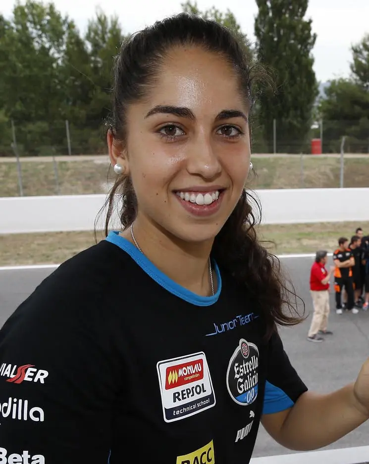 Herrera Motos: Expertos en Motos y Motocicletas - Cuándo nació María Herrera herrera motos - Cuándo nació María Herrera