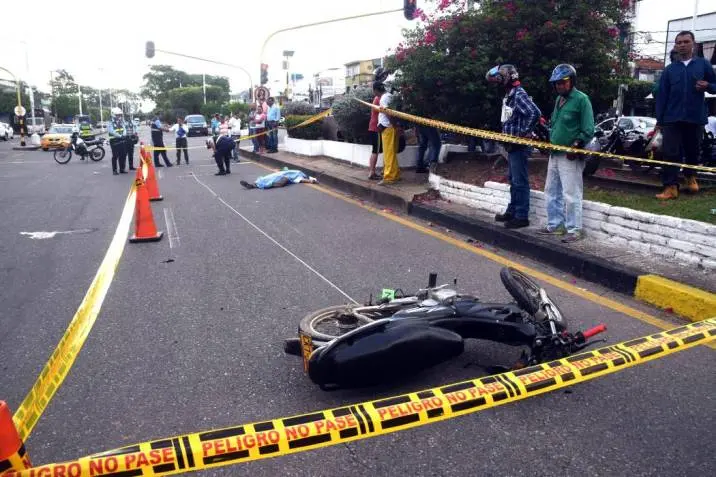 Un peatón fue atropellado por una motocicleta: ¿Quién tiene la culpa? - Cuando un peatón es responsable un peatón fue atropellado por una motocicleta - Cuando un peatón es responsable