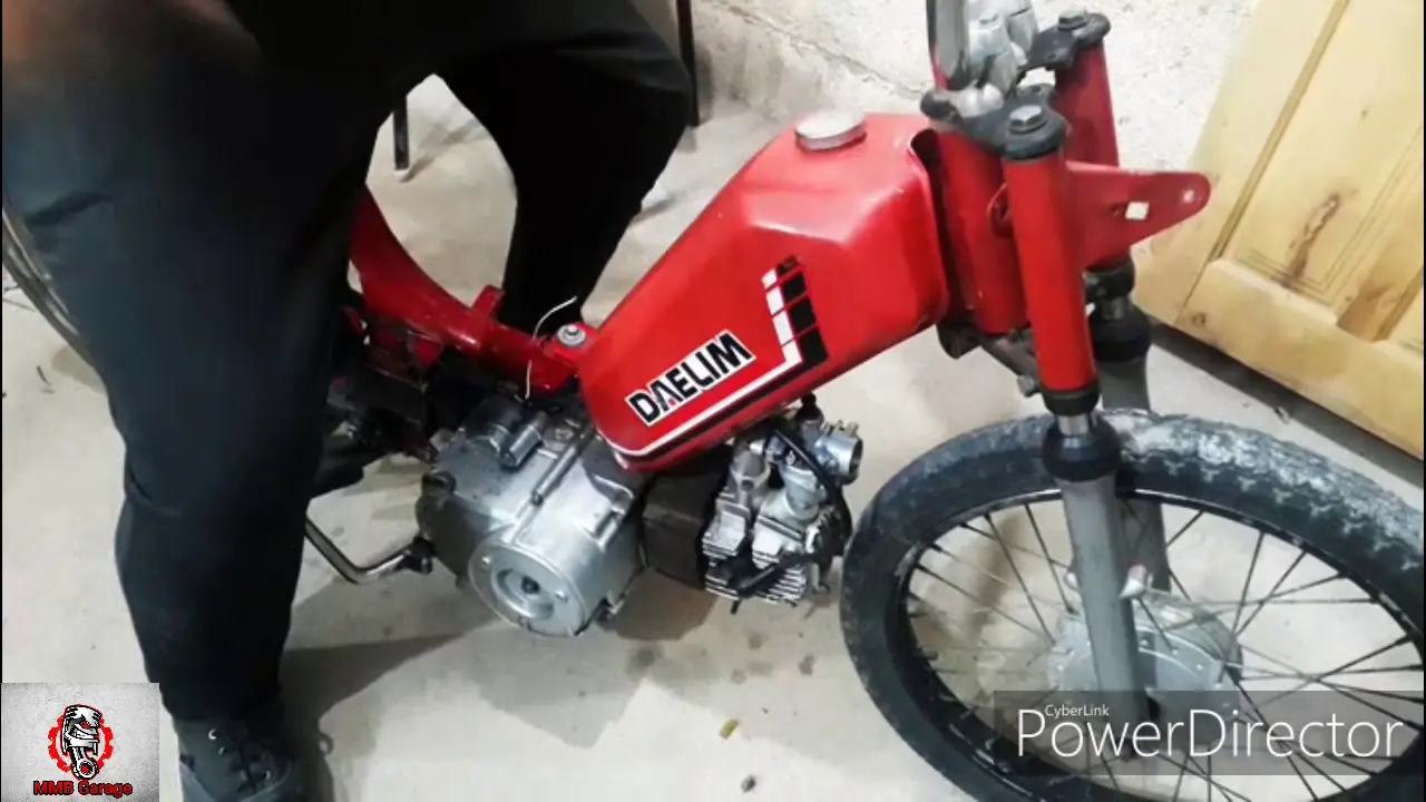 motocicleta daelim liberty 50cc desarme de motor - Cuánto aceite lleva la Daelim 50cc