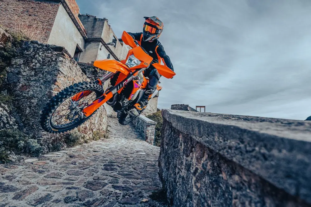 Motos KTM EXC: Potencia y rendimiento en el enduro - Cuánto cuesta la KTM EXC 300 motos ktm exc - Cuánto cuesta la KTM EXC 300