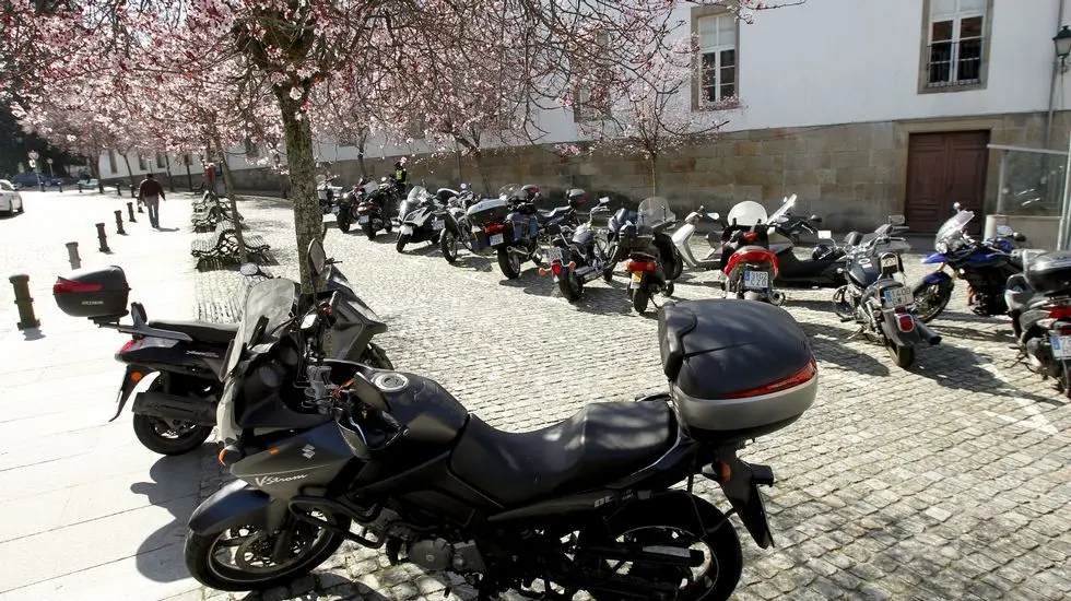 estacionamiento de motos en santiago centro - Cuánto sale estacionar en Santiago Centro
