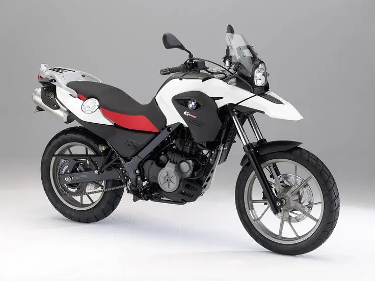 motos bmw 650 - Cuántos caballos tiene la BMW 650