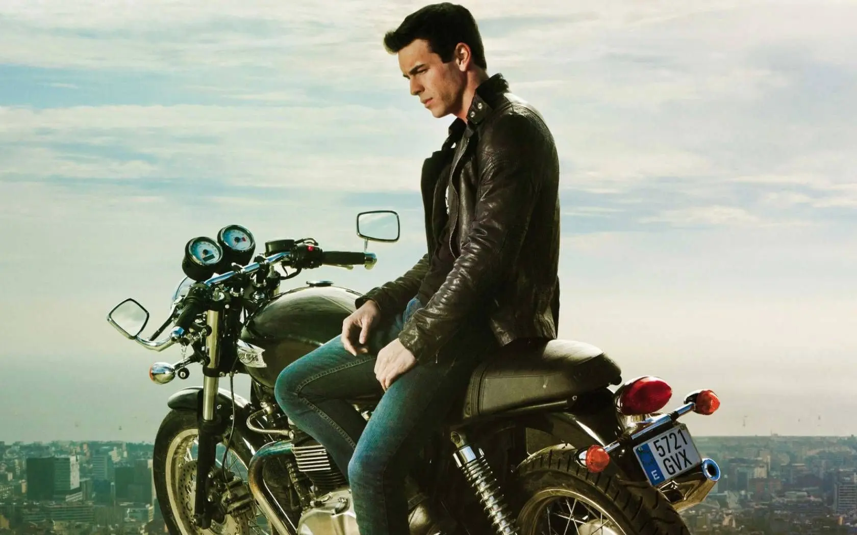 Tres metros sobre el cielo: La icónica motocicleta de la película - Dónde se ha rodado a tres metros sobre el cielo tres metros sobre el cielo motocicleta - Dónde se ha rodado a tres metros sobre el cielo
