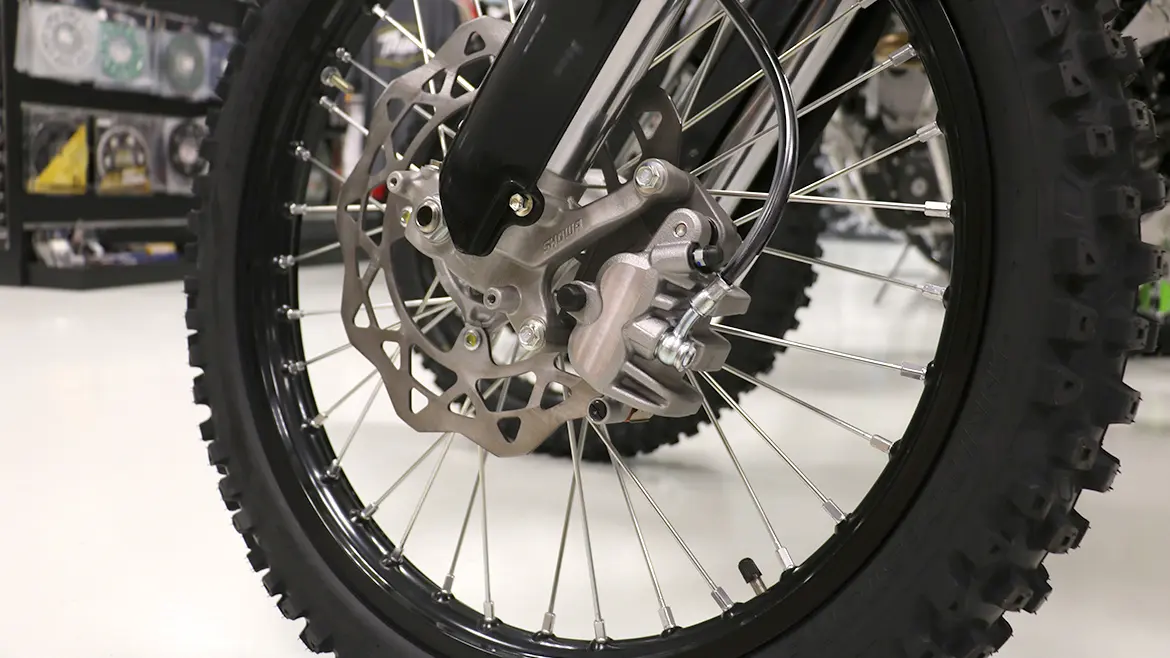 arreglos de rayos de rueda de motocicleta - Por qué se rompen los rayos de la moto