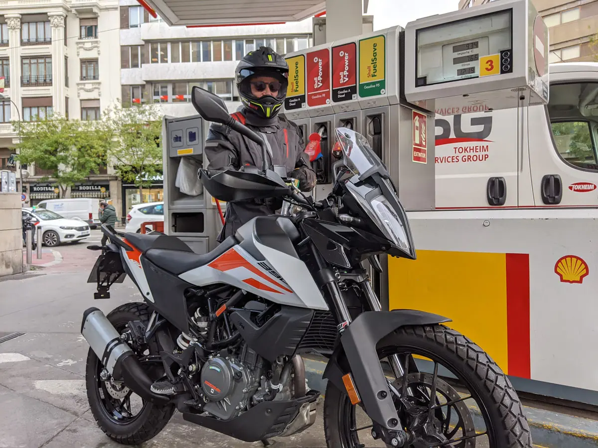 motos a gasolina - Qué combustible usa una moto de 49cc
