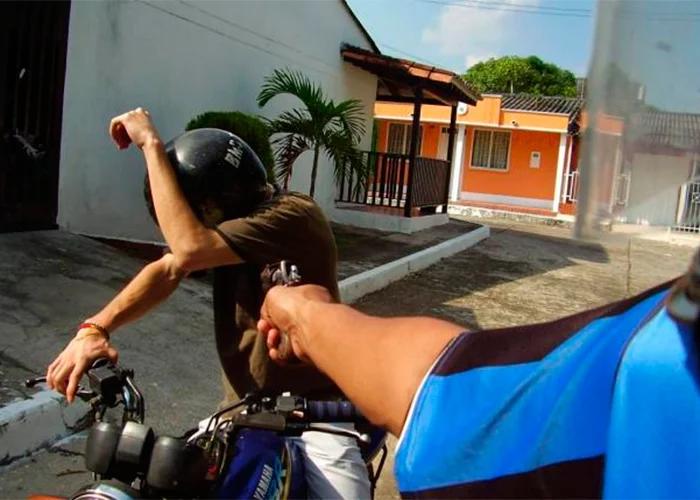 motocicleta en mano robo - Qué hacer si me roban y se quién fue