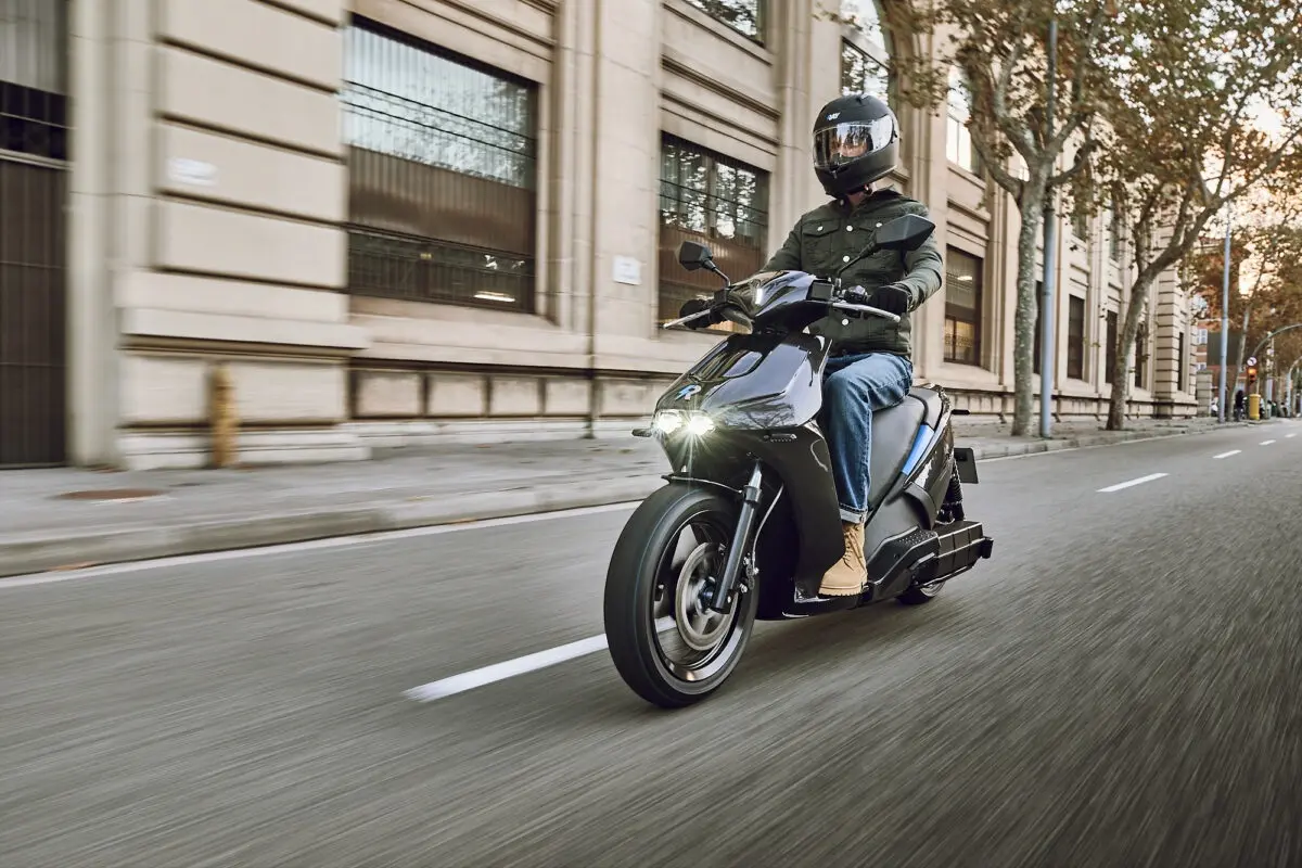Alcance de las luces en las motos - Qué luces son obligatorias para las motos alcance motos - Qué luces son obligatorias para las motos