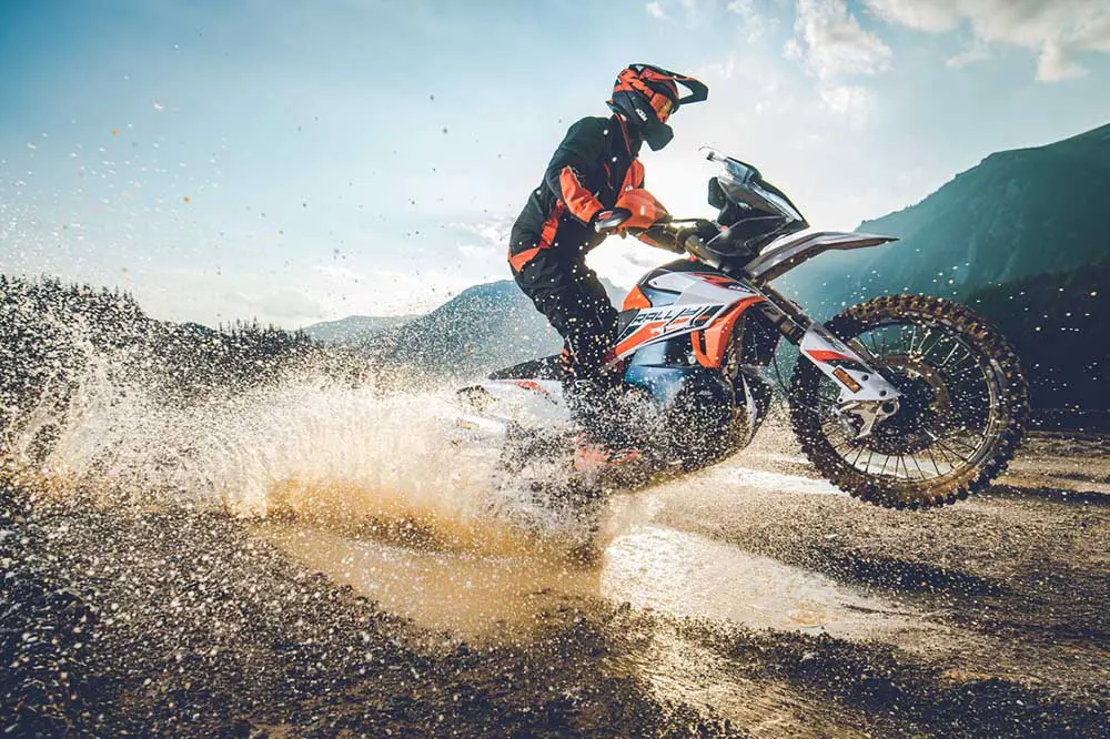 motos de montaña - Qué motor montan las motos Macbor