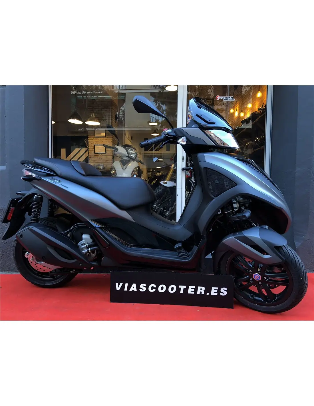 motos de tres ruedas - Qué Piaggio MP3 se puede conducir con carnet de coche